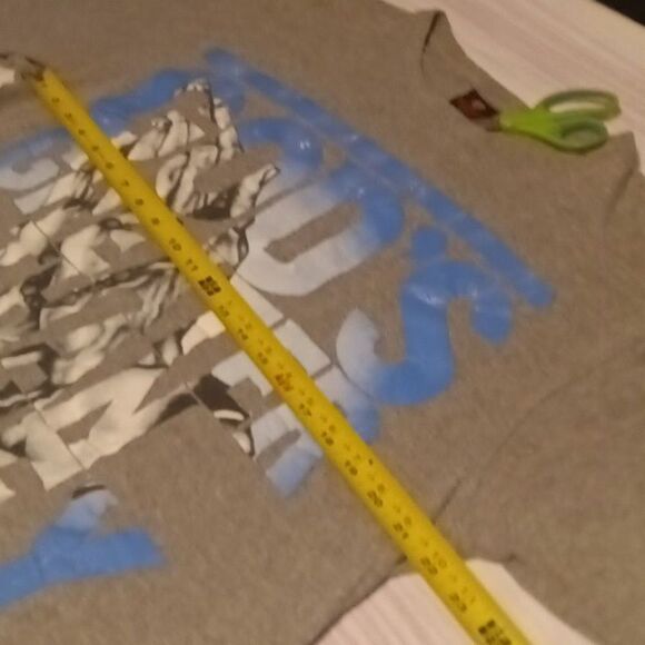 God's greater than money Tee - Size: XL (0415) - Picture 4 of 8